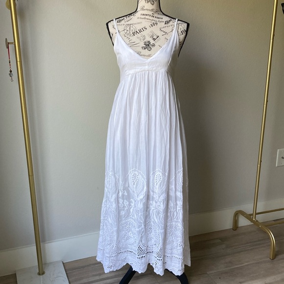 Sportsgirl Dresses & Skirts - Sportsgirl woven maxi!